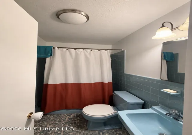 Photo 4 of Single family home for sale at 1795 Shady Ln Dr, Jackson, MS 39204 | MLS# 4156351 | Listing updated on 2026-09-15