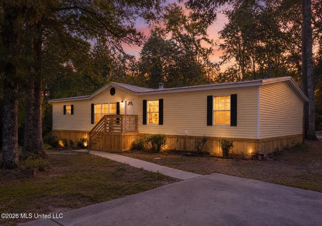1st image of 54 Jefferson Rd, Wiggins, MS 39577 | MLS# 4156347