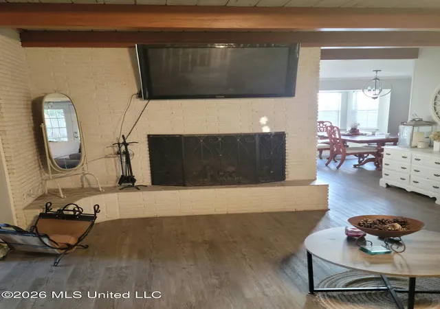 Photo 2 of Single family home for sale at 303 Pinewood Cir, Gulfport, MS 39507 | MLS# 4156373 | Listing updated on 2026-09-13