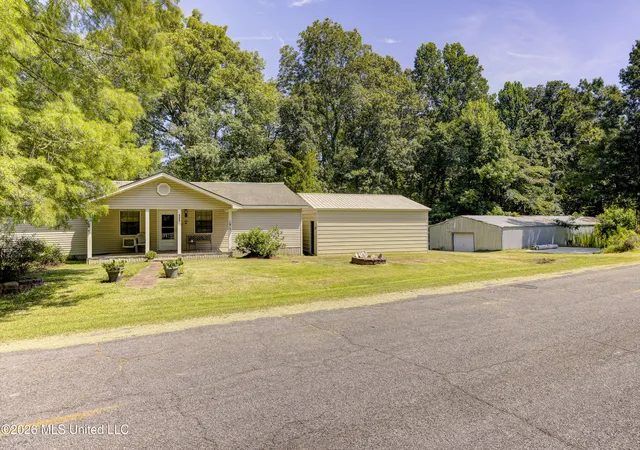 Photo 3 of Sale Pending at 4255 Trotter Rd, Bolton, MS 39041 | MLS# 4157096 | Listing updated on 2026-09-09