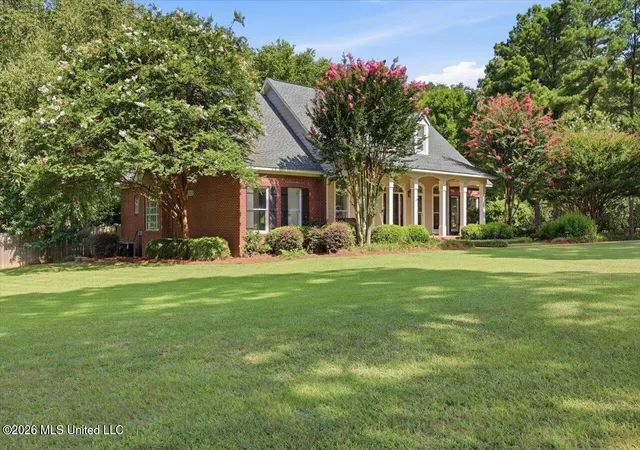 Photo 3 of Sale Pending at 108 Blueberry Hl Ln, Clinton, MS 39056 | MLS# 4156699 | Listing updated on 2026-09-02