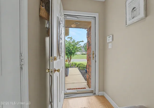 Photo 4 of Single family home for sale at 5981 Sheffield Dr, Southaven, MS 38671 | MLS# 4156528 | Listing updated on 2026-09-15