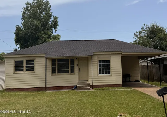 Photo 1 of Single family home for sale at 1621 Camellia St, Vidalia, LA 71373 | MLS# 4156421 | Listing updated on 2026-07-19