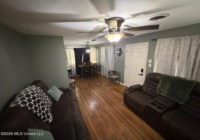 Photo 2 of Single family home for sale at 1621 Camellia St, Vidalia, LA 71373 | MLS# 4156421 | Listing updated on 2026-07-19