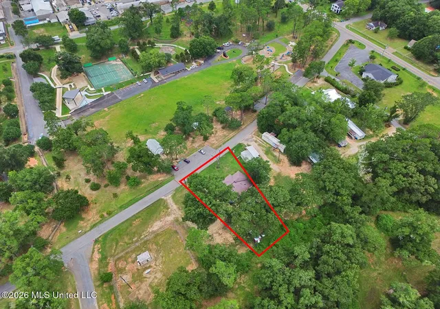 Photo 3 of Single family home for sale at 446 Park St, Lucedale, MS 39452 | MLS# 4156534 | Listing updated on 2026-09-13