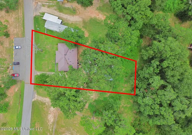 Photo 3 of Single family home for sale at 446 Park St, Lucedale, MS 39452 | MLS# 4156534 | Listing updated on 2026-10-04