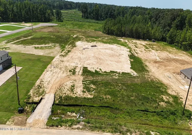 Land for sale at 5441 Hazelwood Dr, Lake Cormorant, MS 38641 | MLS# 4156487