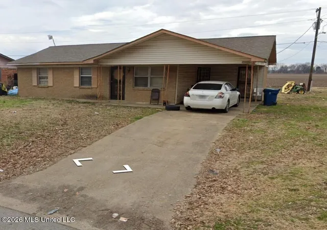 Photo 1 of Single family home for sale at 5 Lincoln Dr, Lyon, MS 38645 | MLS# 4156433 | Listing updated on 2026-07-20
