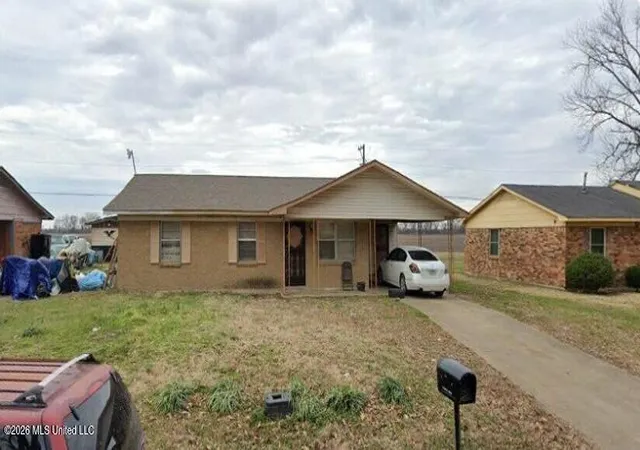 Photo 2 of Single family home for sale at 5 Lincoln Dr, Lyon, MS 38645 | MLS# 4156433 | Listing updated on 2026-07-20