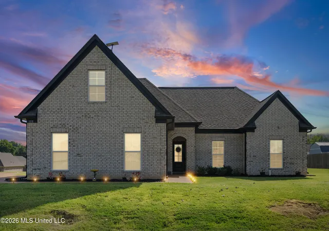 Photo 2 of Single family home for sale at 108 Honor Cvs, Senatobia, MS 38668 | MLS# 4156448 | Listing updated on 2026-09-11