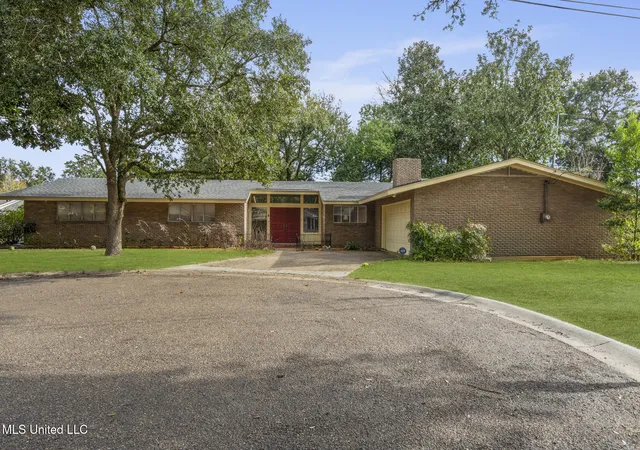 Photo 1 of Sale Pending at 4 Chimney Cross, Long Beach, MS 39560 | MLS# 4156440 | Listing updated on 2026-08-18