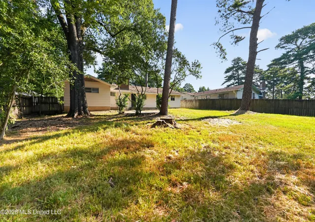 Photo 3 of Single family home for sale at 1947 Smallwood St, Jackson, MS 39212 | MLS# 4157544 | Listing updated on 2026-09-17