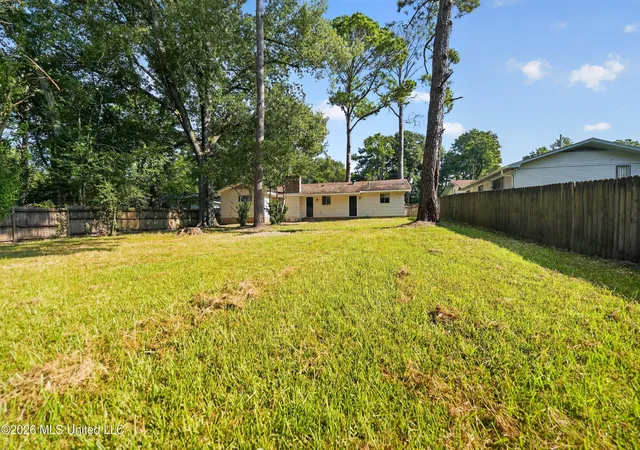 Photo 4 of Single family home for sale at 1947 Smallwood St, Jackson, MS 39212 | MLS# 4157544 | Listing updated on 2026-09-17