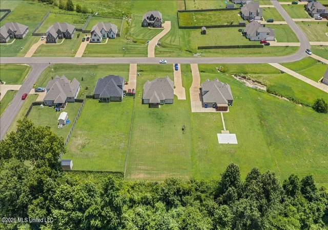 Photo 3 of Sale Pending at 2739 Layne Dr, Olive Branch, MS 38654 | MLS# 4156521 | Listing updated on 2026-09-14