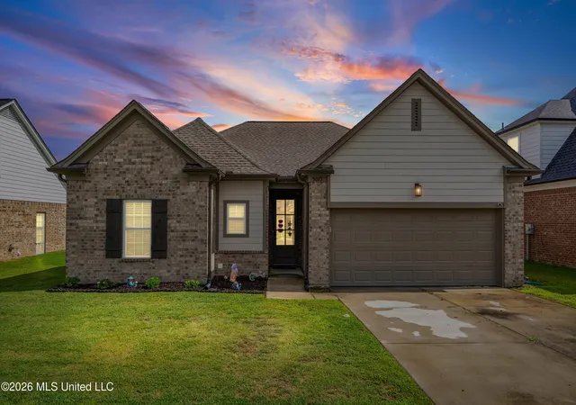 Single family home for sale at 9073 S Lakeside Cir, Walls, MS 38680 | MLS# 4156617
