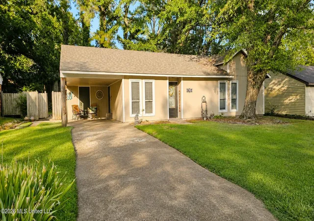 Photo 1 of Single family home for sale at 8312 Greenbrook Pkwy, Southaven, MS 38671 | MLS# 4156892 | Listing updated on 2026-08-28