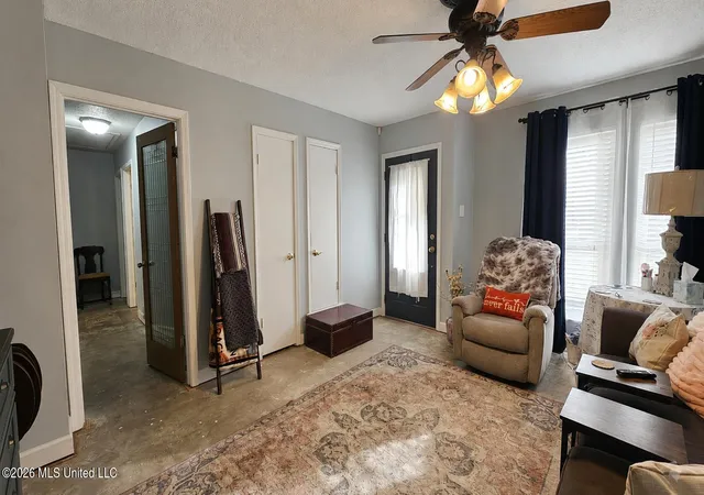 Photo 3 of Single family home for sale at 8312 Greenbrook Pkwy, Southaven, MS 38671 | MLS# 4156892 | Listing updated on 2026-08-28