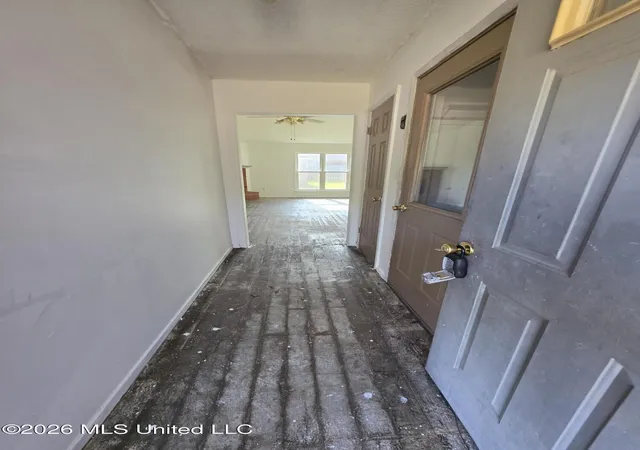 Photo 2 of Single family home for sale at 114 Apple Dr, Senatobia, MS 38668 | MLS# 4156999 | Listing updated on 2026-09-12