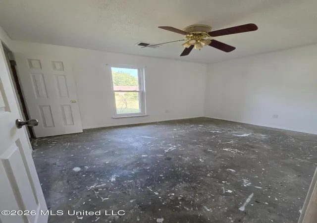 Photo 4 of Single family home for sale at 114 Apple Dr, Senatobia, MS 38668 | MLS# 4156999 | Listing updated on 2026-09-12