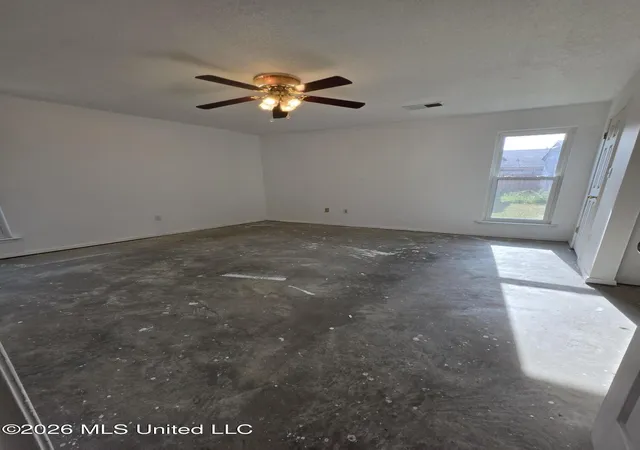 Photo 8 of Single family home for sale at 114 Apple Dr, Senatobia, MS 38668 | MLS# 4156999 | Listing updated on 2026-09-12