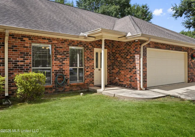 Photo 1 of Single family home for sale at 1240 Kapalama Ln, Diamondhead, MS 39525 | MLS# 4156520 | Listing updated on 2026-09-14