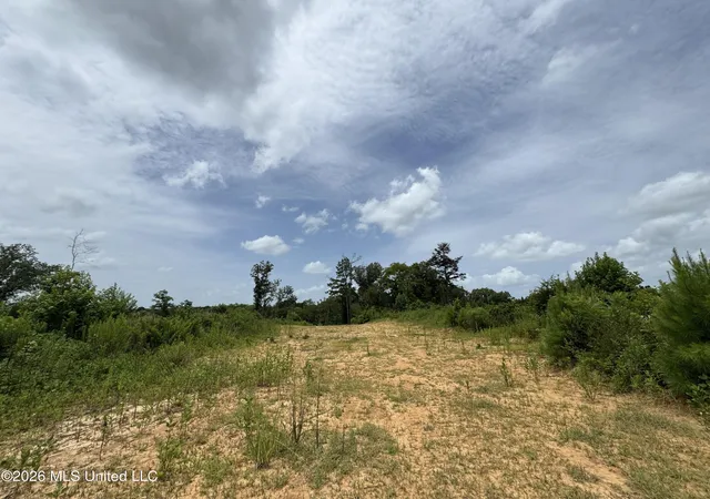 Photo 1 of Land for sale at W Gallatin St, Hazlehurst, MS 39083 | MLS# 4156473 | Listing updated on 2026-09-17