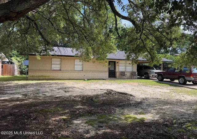 Photo 1 of Sale Pending at 302 Kimberly Dr, Gulfport, MS 39503 | MLS# 4156481 | Listing updated on 2026-08-18
