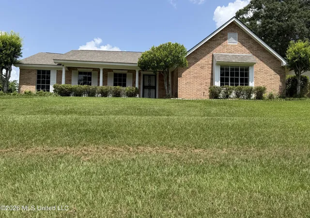 Photo 1 of Single family home for sale at 127 N Temple, Natchez, MS 39120 | MLS# 4156532 | Listing updated on 2026-07-21