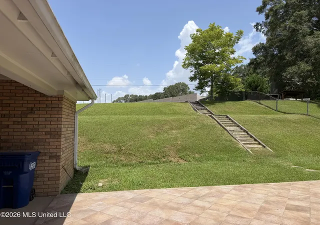 Photo 3 of Single family home for sale at 127 N Temple, Natchez, MS 39120 | MLS# 4156532 | Listing updated on 2026-07-21