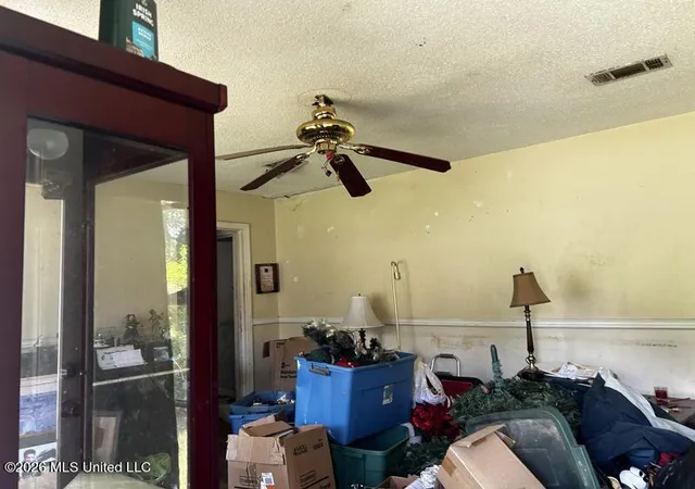 Photo 3 of Sale Pending at 5407 Hyland Dr, Pascagoula, MS 39567 | MLS# 4156547 | Listing updated on 2026-09-18