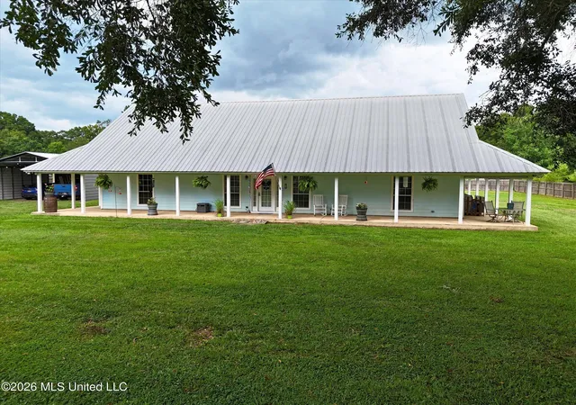 Photo 1 of Single family home for sale at 3506 Jerry Davis Rd, Moss Point, MS 39562 | MLS# 4156732 | Listing updated on 2026-09-11