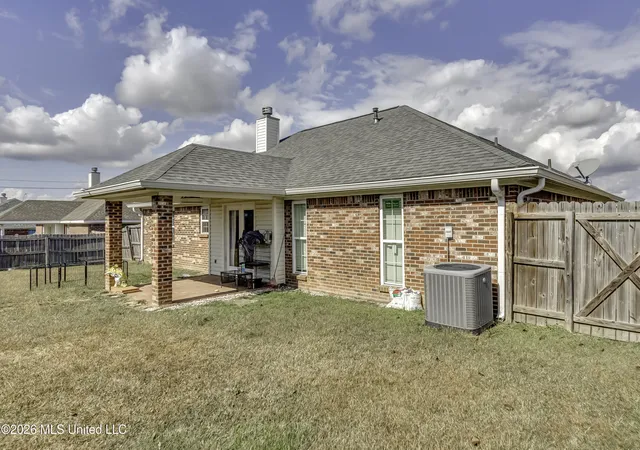 Photo 4 of Single family home for sale at 217 White Oak Pl, Pearl, MS 39208 | MLS# 4156541 | Listing updated on 2026-09-22