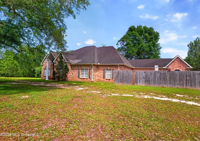 Photo 3 of Single family home for sale at 6918 Highway 11, Carriere, MS 39426 | MLS# 4156557 | Listing updated on 2026-09-11