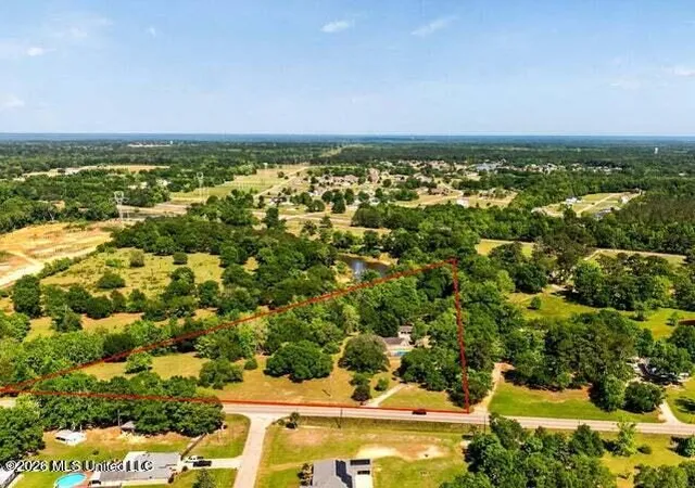 Photo 4 of Single family home for sale at 6918 Highway 11, Carriere, MS 39426 | MLS# 4156557 | Listing updated on 2026-09-11