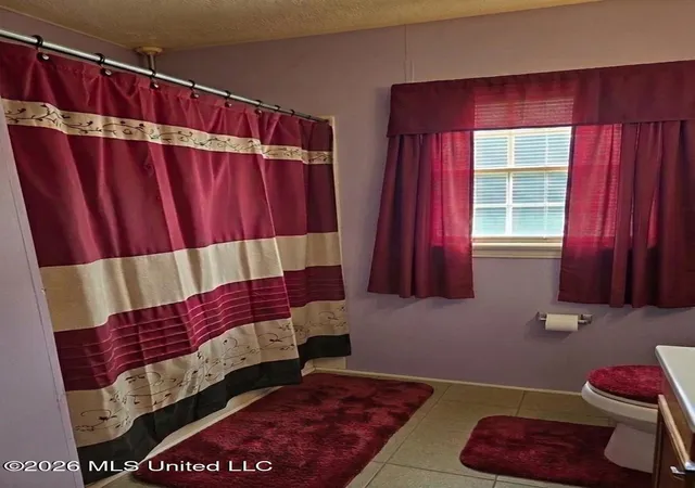 Photo 3 of Sale Pending at 2633 Glenn St, Jackson, MS 39204 | MLS# 4156652 | Listing updated on 2026-10-08