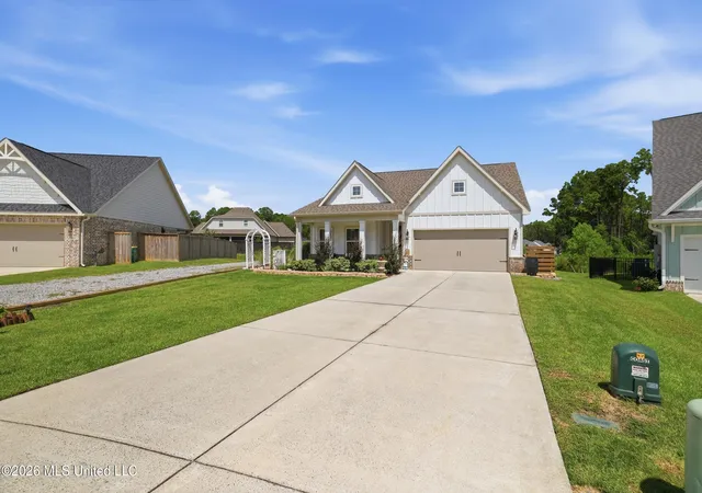 Photo 4 of Single family home for sale at 10691 Wren Grv, Gulfport, MS 39503 | MLS# 4156601 | Listing updated on 2026-09-23
