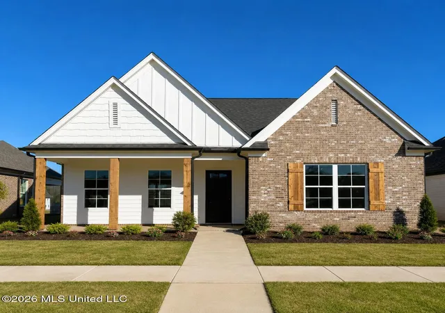 Photo 2 of Single family home for sale at 493 Sunflower St, Nesbit, MS 38651 | MLS# 4156602 | Listing updated on 2026-07-23