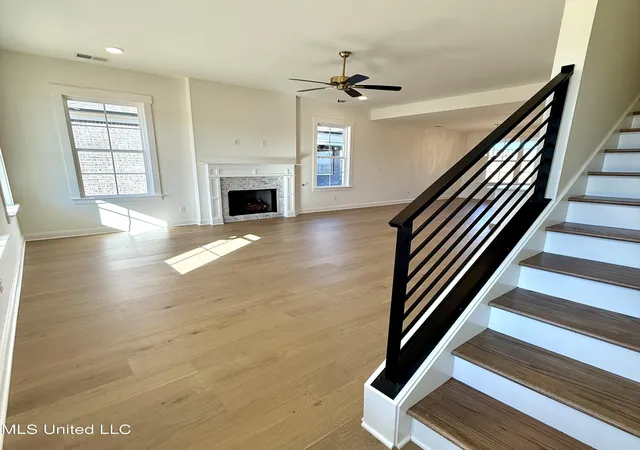 Photo 3 of Single family home for sale at 493 Sunflower St, Nesbit, MS 38651 | MLS# 4156602 | Listing updated on 2026-07-23