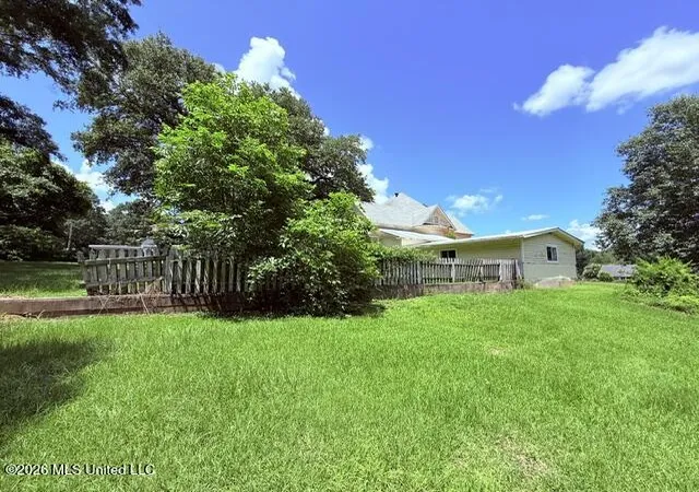 Photo 3 of Sale Pending at 1006 Louisiana Ave, Mc Comb, MS 39648 | MLS# 4156614 | Listing updated on 2026-09-17