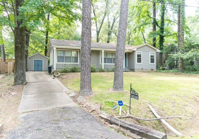 Photo 3 of Sale Pending at 4516 Meadowridge Dr, Jackson, MS 39206 | MLS# 4158496 | Listing updated on 2026-08-17