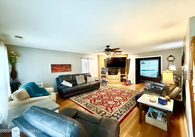 Photo 3 of Single family home for sale at 8824 Bell Ridge Dr, Olive Branch, MS 38654 | MLS# 4156659 | Listing updated on 2026-09-18