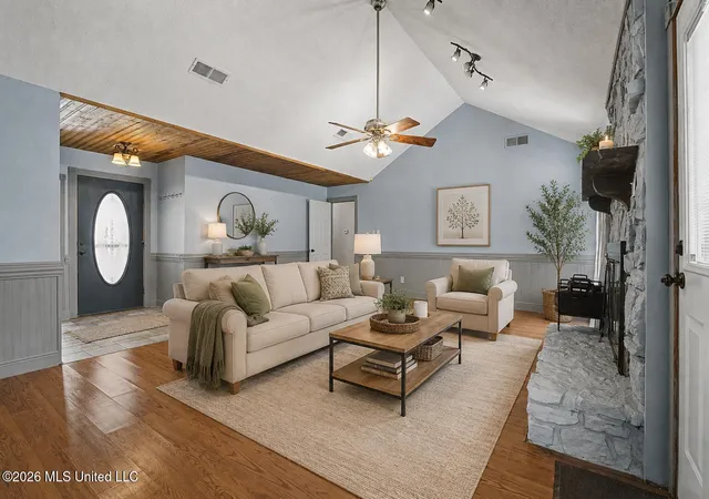 Photo 3 of Sale Pending at 7106 Maplewood Cvs, Olive Branch, MS 38654 | MLS# 4156835 | Listing updated on 2026-08-23