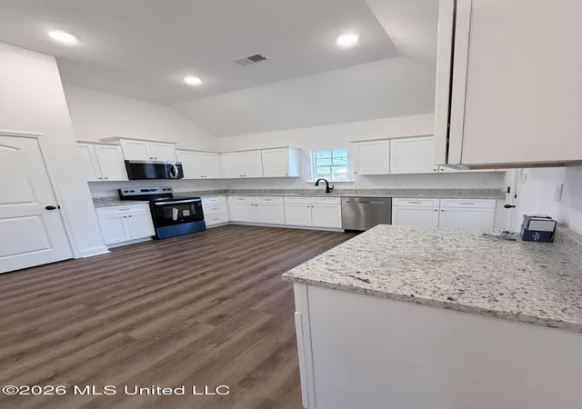 Photo 3 of Single family home for sale at 6079 River Birch Rd, Walls, MS 38680 | MLS# 4156949 | Listing updated on 2026-07-24