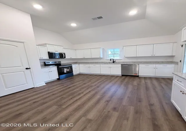 Photo 4 of Single family home for sale at 6079 River Birch Rd, Walls, MS 38680 | MLS# 4156949 | Listing updated on 2026-07-24