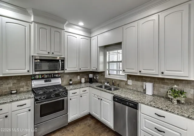 Photo 3 of Single family home for sale at 244 Greenfield Ridge Dr, Brandon, MS 39042 | MLS# 4156884 | Listing updated on 2026-09-28