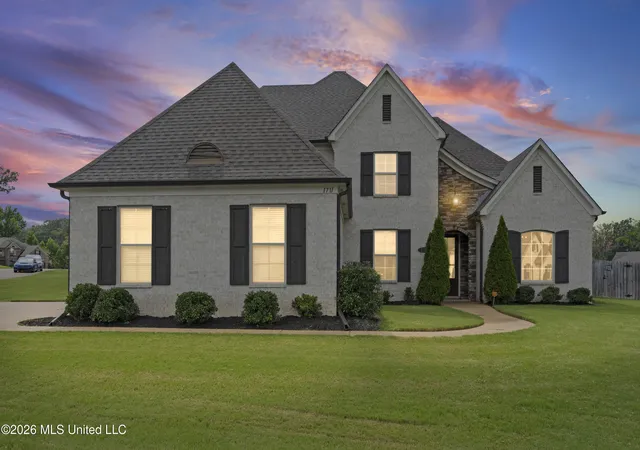 Photo 2 of Sale Pending at 1711 Carlee Dr, Hernando, MS 38632 | MLS# 4156683 | Listing updated on 2026-09-14