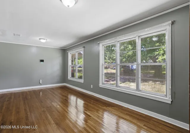 Photo 3 of Single family home for sale at 5863 Canton Park Dr, Jackson, MS 39211 | MLS# 4157354 | Listing updated on 2026-09-27