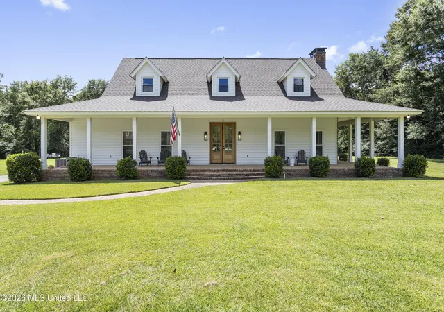 Photo 4 of Single family home for sale at 14365 Country Wood Dr, Gulfport, MS 39503 | MLS# 4156741 | Listing updated on 2026-07-29