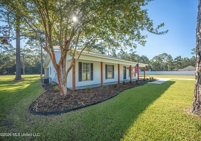 Photo 38 of Single family home for sale at 8208 Martin Bluff Rd, Gautier, MS 39553 | MLS# 4160626 | Listing updated on 2026-08-28