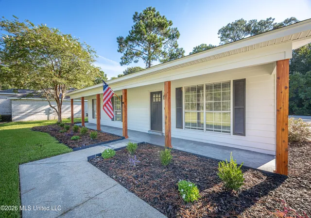 Photo 3 of Single family home for sale at 8208 Martin Bluff Rd, Gautier, MS 39553 | MLS# 4160626 | Listing updated on 2026-08-28
